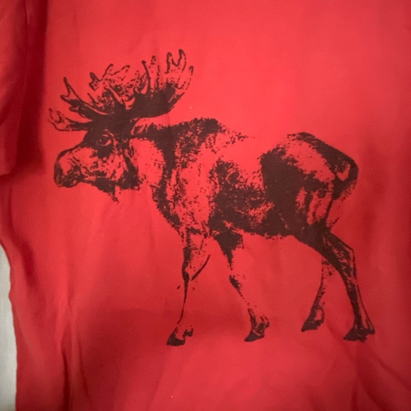 Never Sleep by Rogues Gallery Red Moose 🫎 Tee Short Size Woman’s Medium - Picture 2 of 5